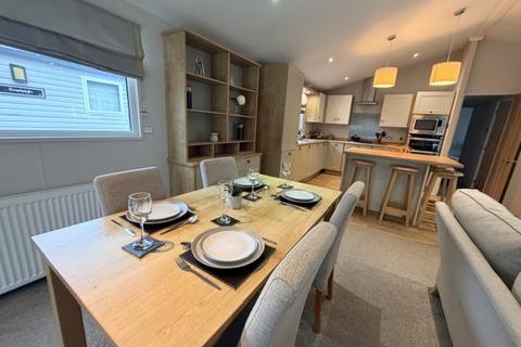undefined, Two Bed Willerby Cadence (40x20) 2018 Carlton Meres Holiday Park, Saxmundham IP17