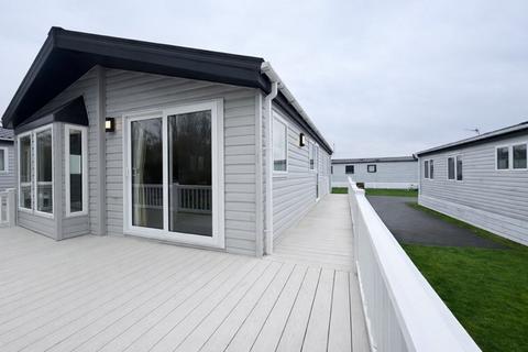 undefined, Two Bed Willerby Cadence (40x20) 2018 Carlton Meres Holiday Park, Saxmundham IP17