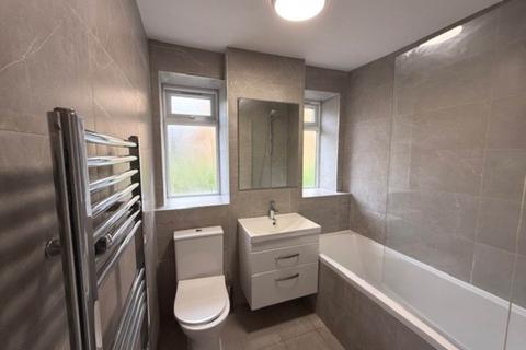 2 bedroom flat to rent, Desborough House, High Wycombe HP13