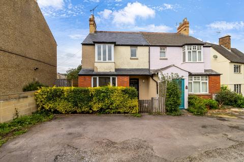 2 bedroom semi-detached house to rent, Meadow Road, Cirencester, Gloucestershire, GL7