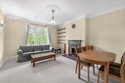 2 bedroom flat for sale, Chatsworth Road, Mapesbury Conservation, London, NW2
