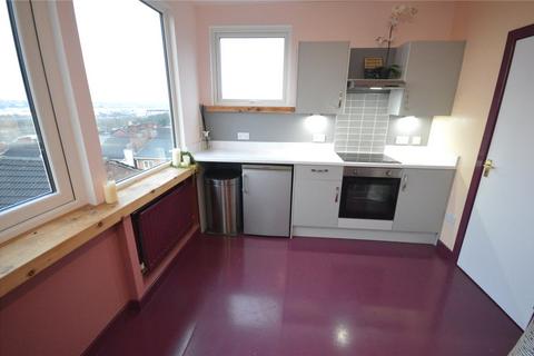 3 bedroom apartment to rent, Whetstone Lane, Birkenhead, Merseyside, CH41