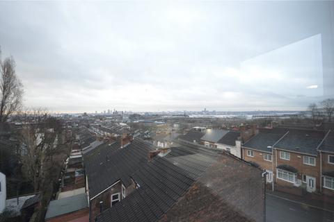 3 bedroom apartment to rent, Whetstone Lane, Birkenhead, Merseyside, CH41