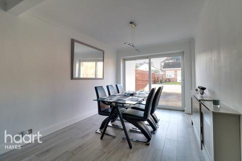3 bedroom semi-detached house for sale, Gledwood Crescent, Hayes