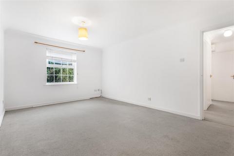 1 bedroom flat for sale, Chelmsford Road, Dunmow, Essex