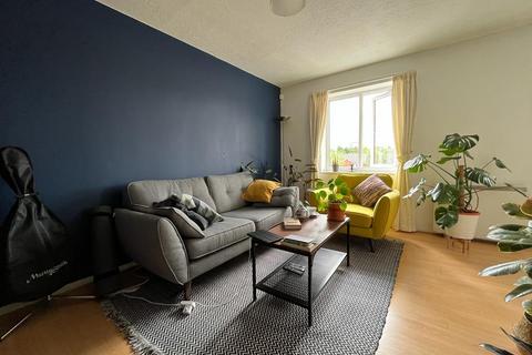 2 bedroom apartment for sale, Velour Close, Trinity Riverside, Salford, M3 6AP