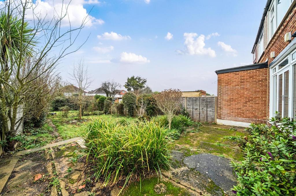 Davidson Frost-Wellings, DFW, Charmian Avenue, Sta