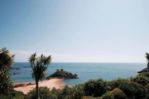 undefined, La Rue Voisin, Jersey JE3