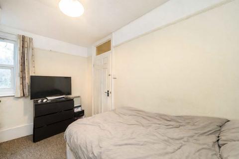 undefined, Albemarle Gardens, New Malden KT3