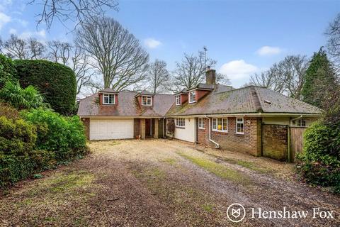 undefined, Straight Mile, Ampfield, Romsey, Hampshire