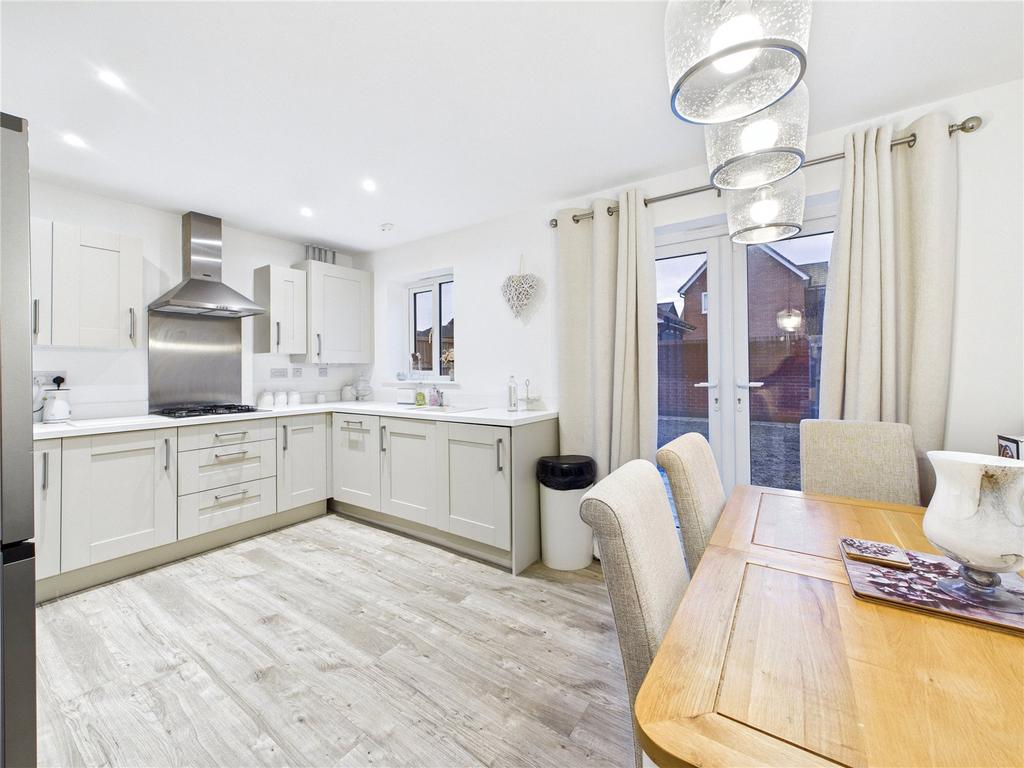 Kitchen / Diner