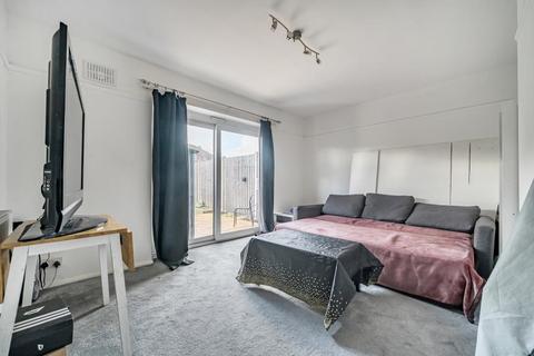 3 bedroom semi-detached house to rent, Slough,  Berkshire,  SL3