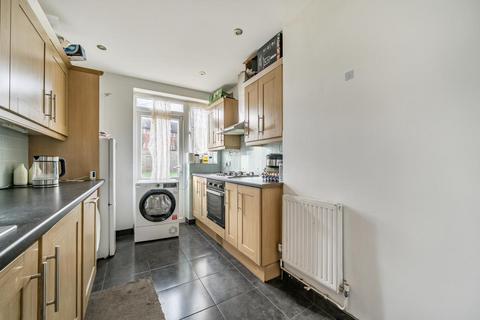 3 bedroom semi-detached house to rent, Slough,  Berkshire,  SL3