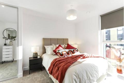 2 bedroom apartment to rent, Elms Lane, London, HA0
