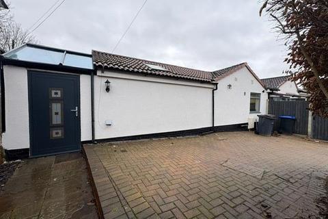 undefined, Egham,  Surrey,  TW20