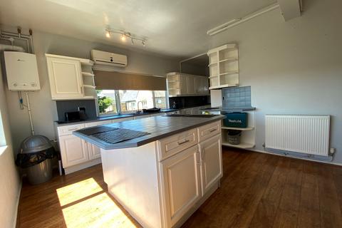 undefined, Shredding Green Garage, Langley Park Road, Iver, SL0