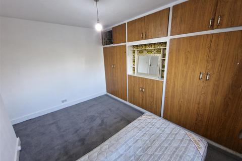 3 bedroom terraced house to rent, Stanley Park Drive, Wembley
