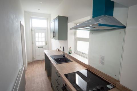 2 bedroom terraced house to rent, 18 Old Lane Court, Brighouse, HD6 1UD
