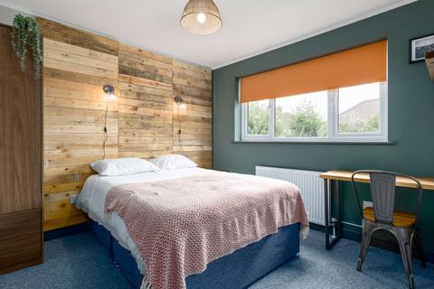 undefined, 121, Herschel Crescent OX4