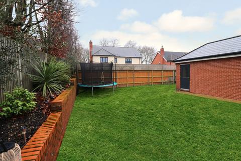 5 bedroom detached house for sale, Claypit Copse, Southampton SO31