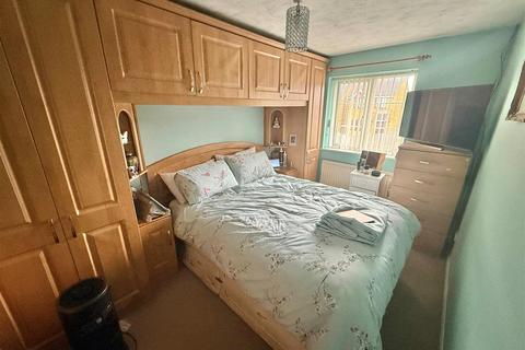 undefined, Coltsfoot Green, Luton