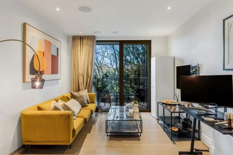 Espalier Gardens, Kilburn, NW6