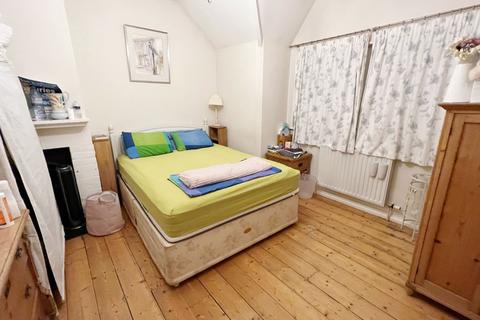 2 bedroom terraced house to rent, Plantation Road, Oxford, Oxfordshire