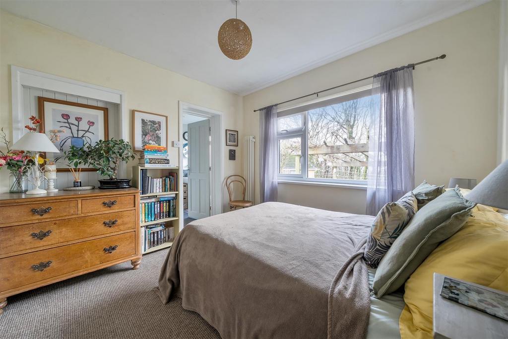 Fairview Bed 1 26.jpg