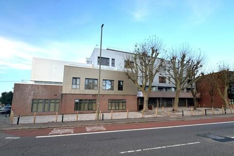 undefined, Staines Road West, Sunbury-on-Thames TW16