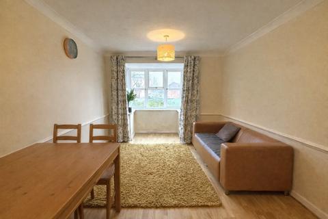 1 bedroom apartment to rent, Swan Court, Guildford GU1