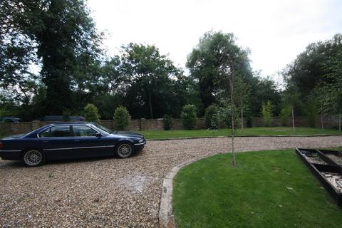 undefined, Old Mill Lane , Cowley  UB8