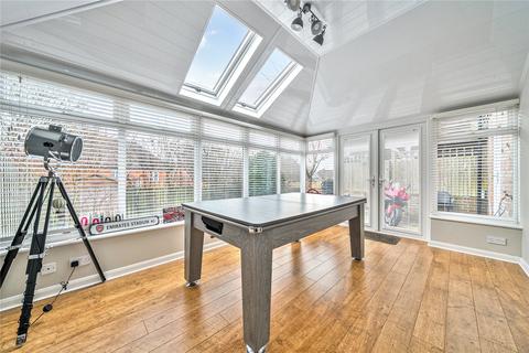 2 bedroom detached house for sale, Nassau Drive, Crowborough