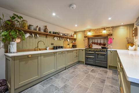 4 bedroom detached house for sale, Woodchurch, Ashford, Kent, TN26