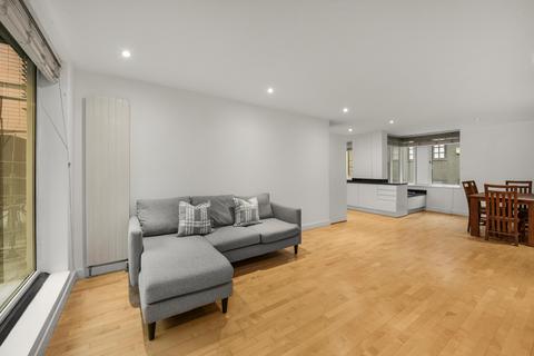 2 bedroom flat for sale, Rose Court, 8 Islington Green, London N1