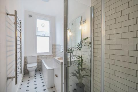 2 bedroom duplex for sale, Sumatra Road, West Hampstead, London, NW6