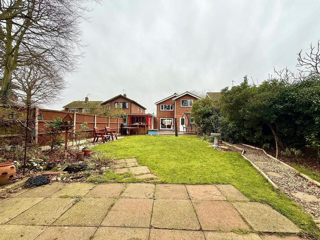 Garden &amp; rear view