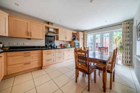 undefined, Kyngeshene Gardens, Surrey GU1
