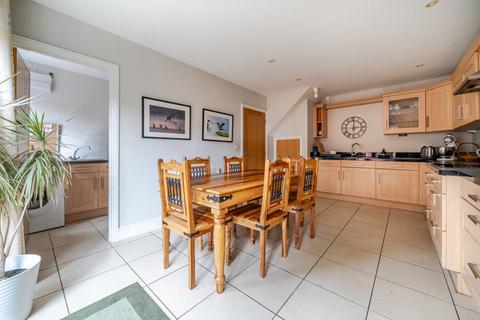 undefined, Kyngeshene Gardens, Surrey GU1