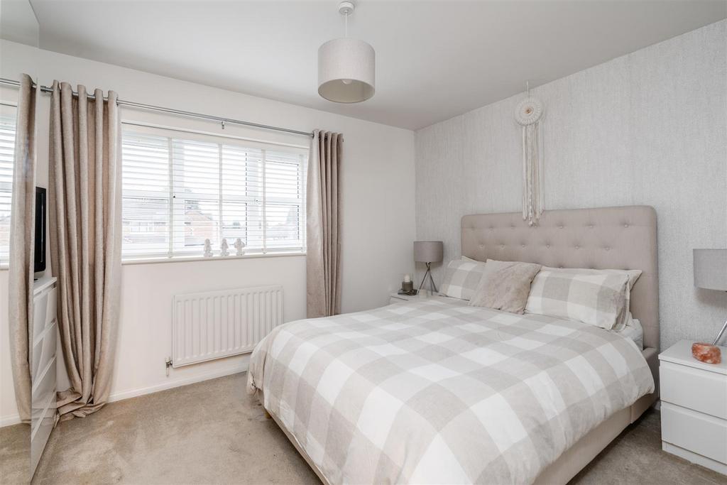 53 Frankton Close 7.jpg