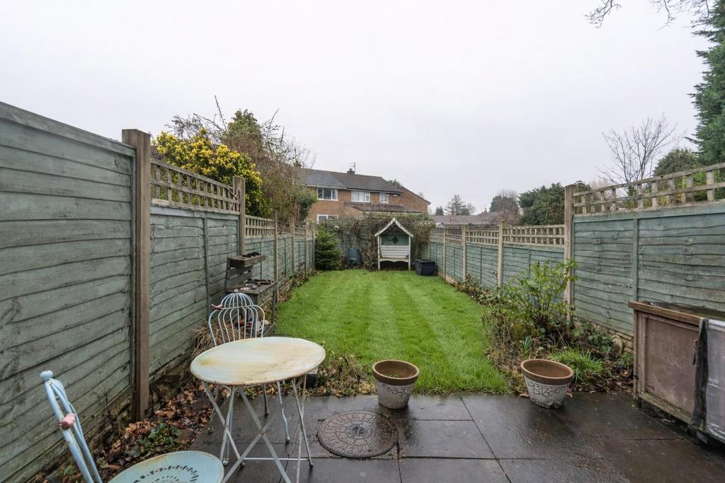 53 Frankton Close 9 Garden Tidy.jpg