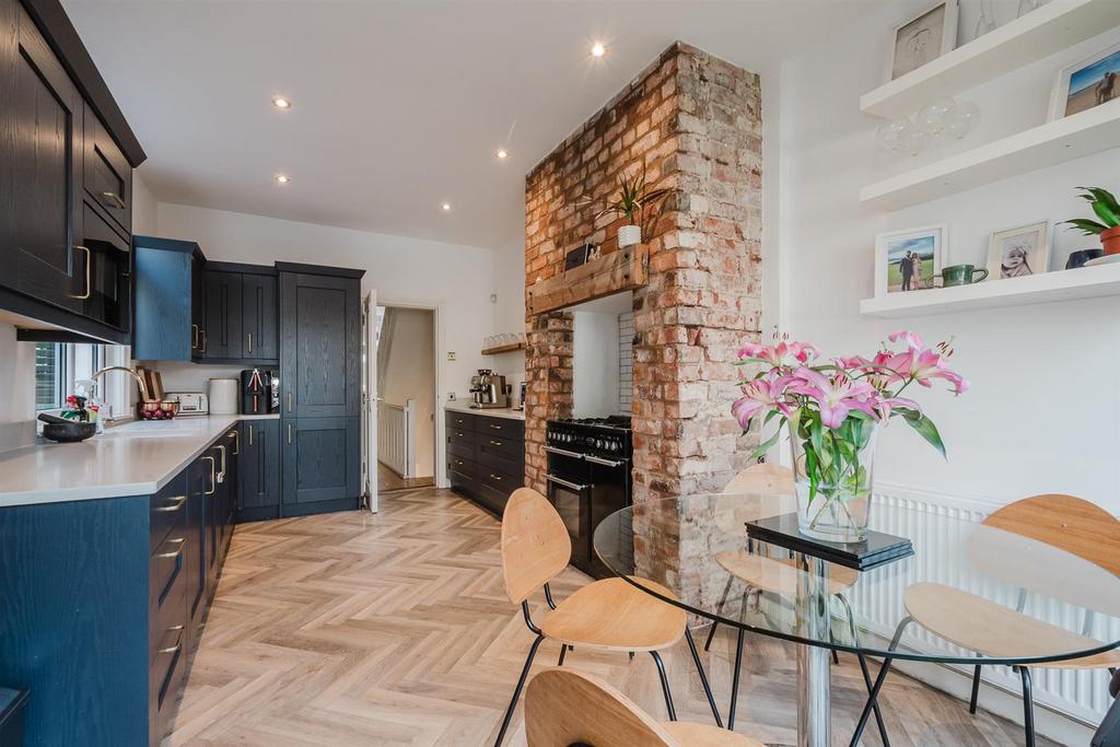 Breakfast Kitchen