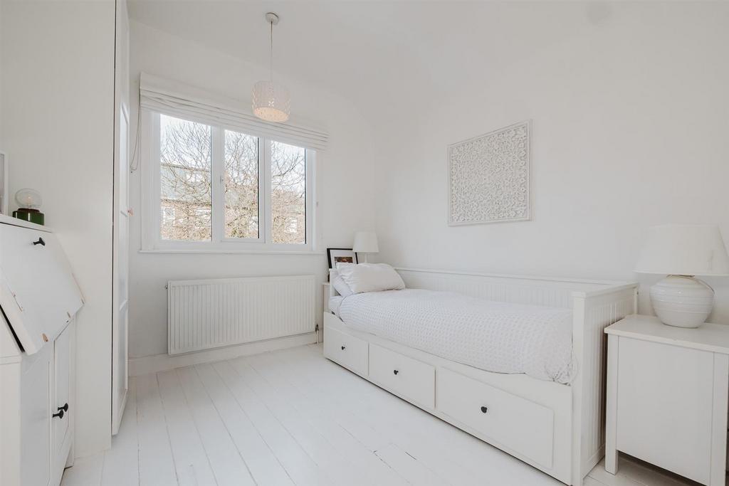 Bedroom 3 Aspect 2