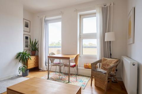 2 bedroom apartment for sale, Waterloo Gardens, London E2