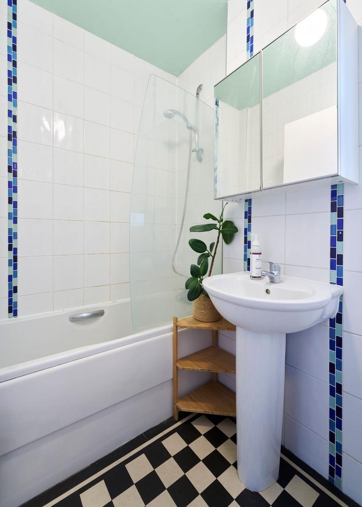 Halkett House, E2