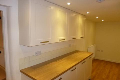 undefined, Bourne PE10