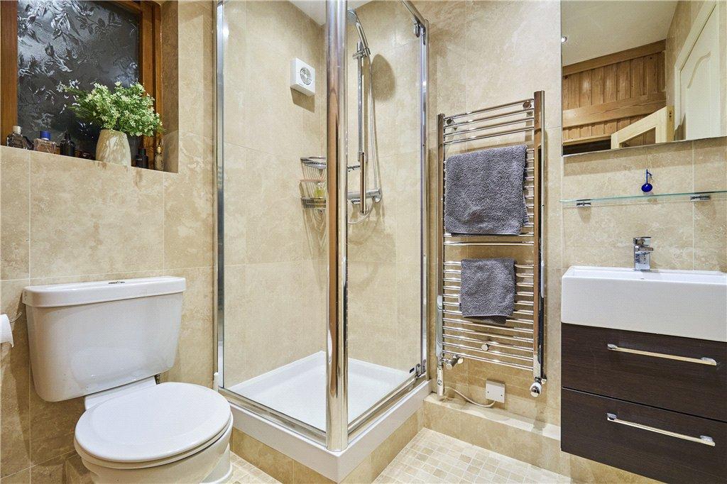 Ensuite