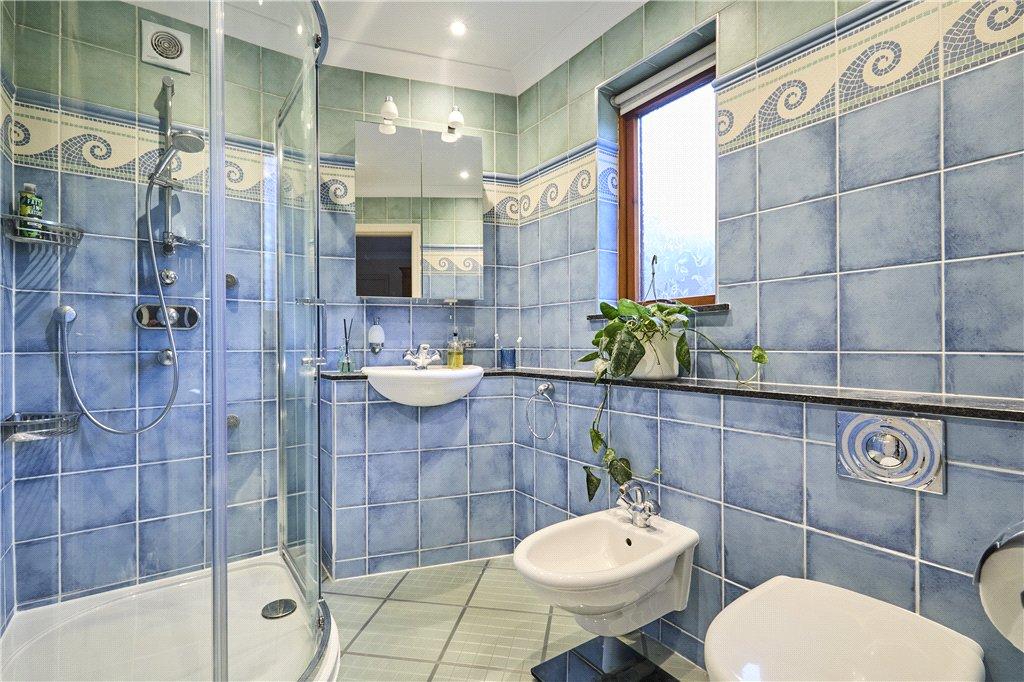 Ensuite