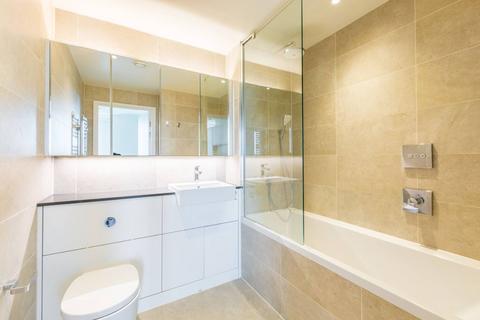 Studio to rent, Junction Road, Archway, London, N19
