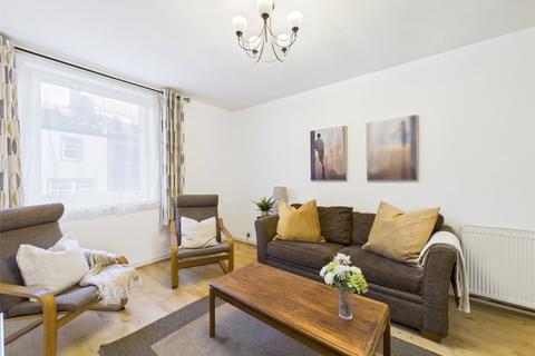 2 bedroom apartment to rent, Causewayside, Edinburgh, Midlothian, EH9