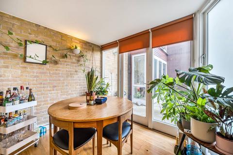 2 bedroom flat for sale, St Pauls Road, Islington, London, N1